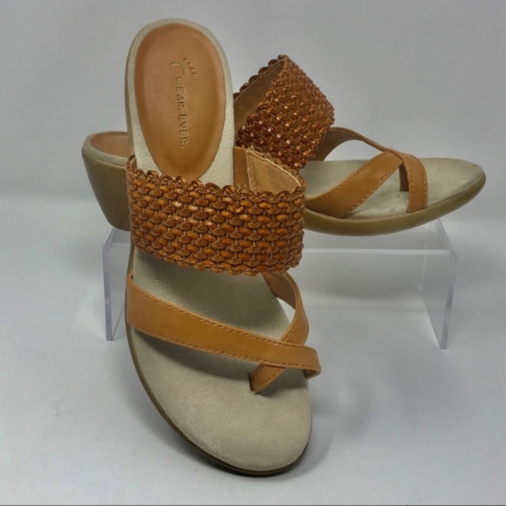 Wear.Ever Pippie Carmel Color Wedge Sandals SZ 8.5 (Great Pre-Owned Condition) - Picture 8 of 9